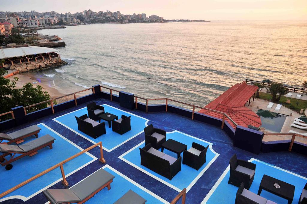 Arcada Marina Hotel Jounieh Exterior photo