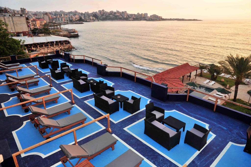 Arcada Marina Hotel Jounieh Exterior photo